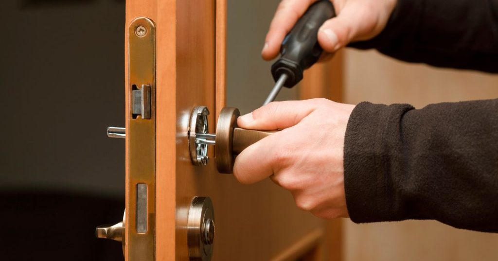 Como Identificar Quando a Fechadura Precisa Ser Trocada em Juiz de Fora: 6 Dicas Como Identificar Quando a Fechadura Precisa Ser Trocada em Juiz de Fora: 6 Dicas