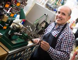 Chave Quebrada Dentro da Fechadura em Juiz de Fora: 5 Dicas Simples carlos silva chaveiro 1